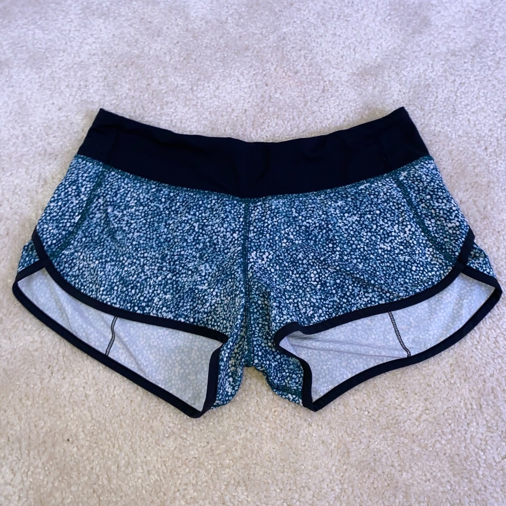 Lululemon Speed up shorts 2.5
